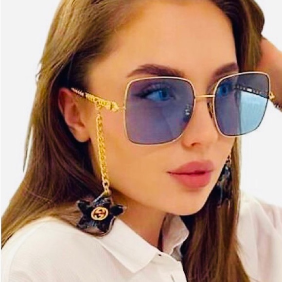 GUCCI 61MM Blue Square Sunglasses With Detachable Charm - Picture 15 of 16